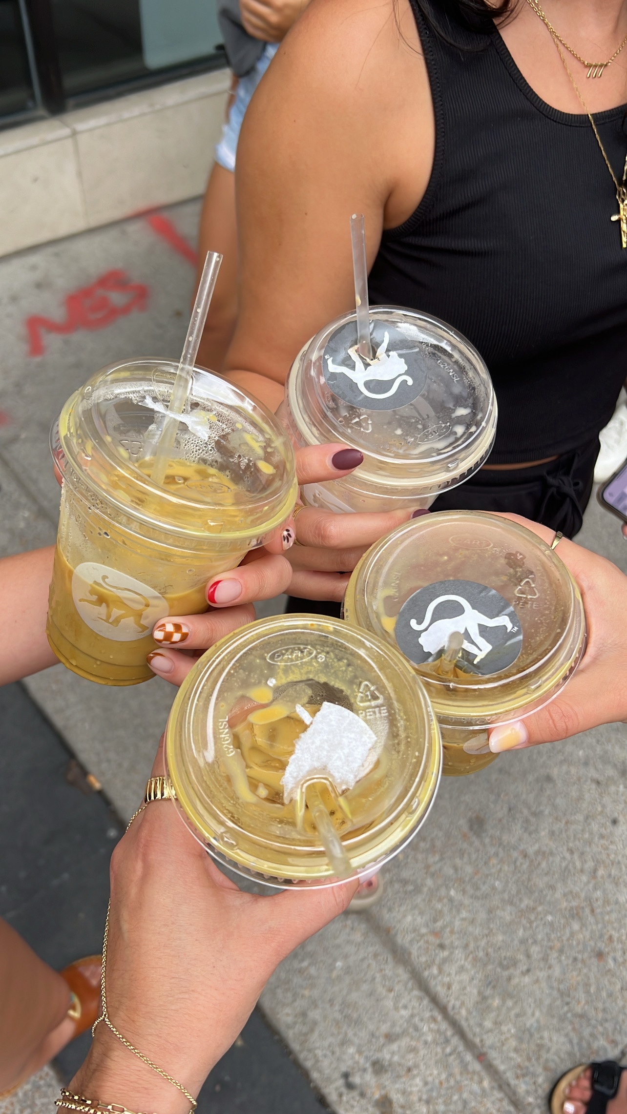 Nashville,Tennessee – The Ultimate Broadway Girls Trip; What To Do, Where  To Stay, What To Wear (Plus How To Score Your First Airbnb Collaboration) –  TAYLOR ONZE